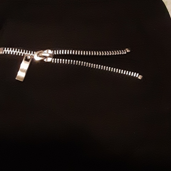 Shorts - Picture 5 of 5